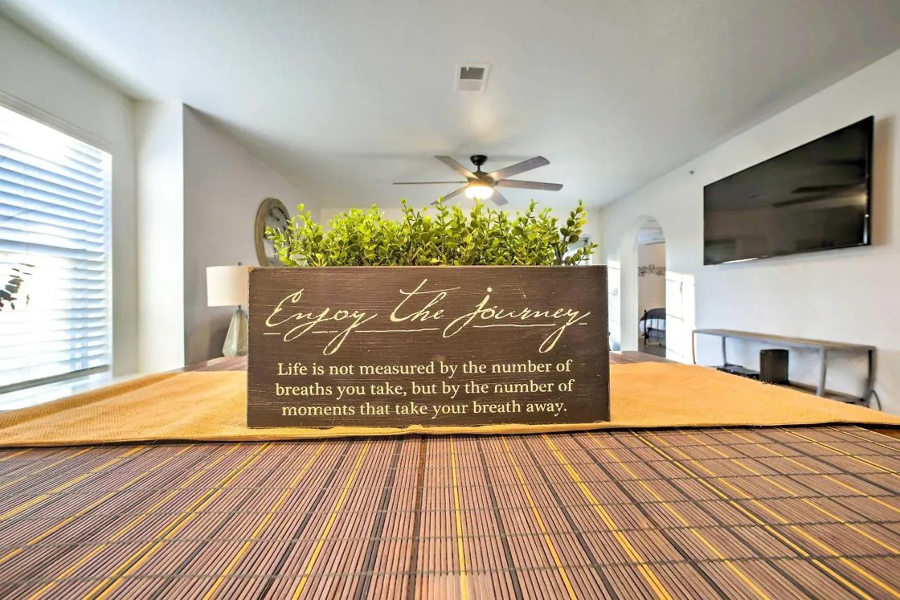 Walk-in Amenities, 3 Mi To Landing! Branson