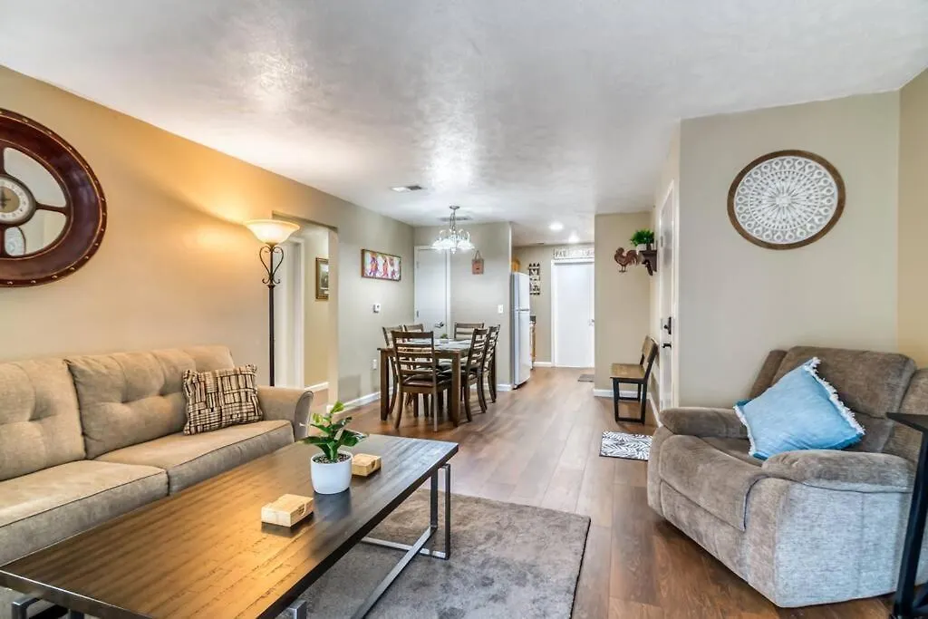 Cozy 3-bedroom Near *