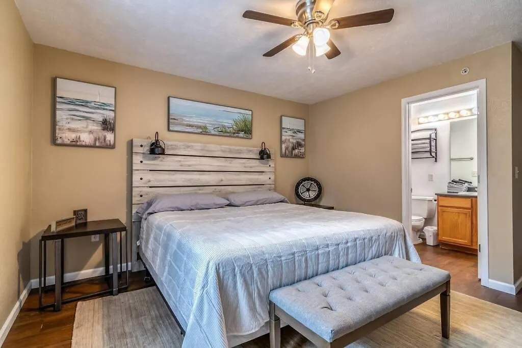 Cozy 3-bedroom Near Lejlighed