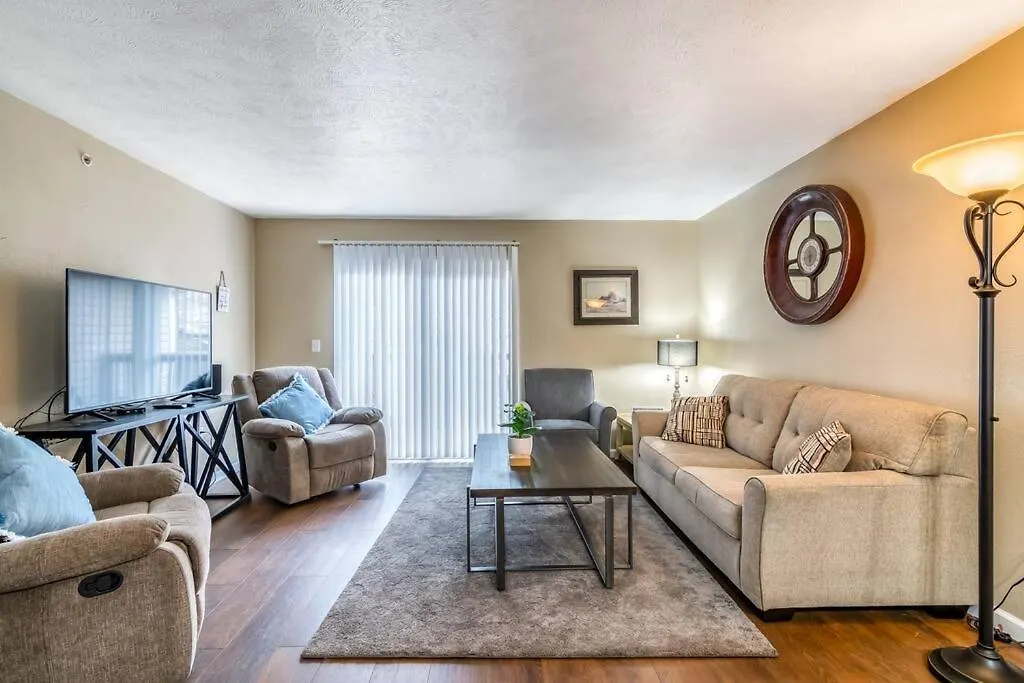 Lejlighed Cozy 3-bedroom Near