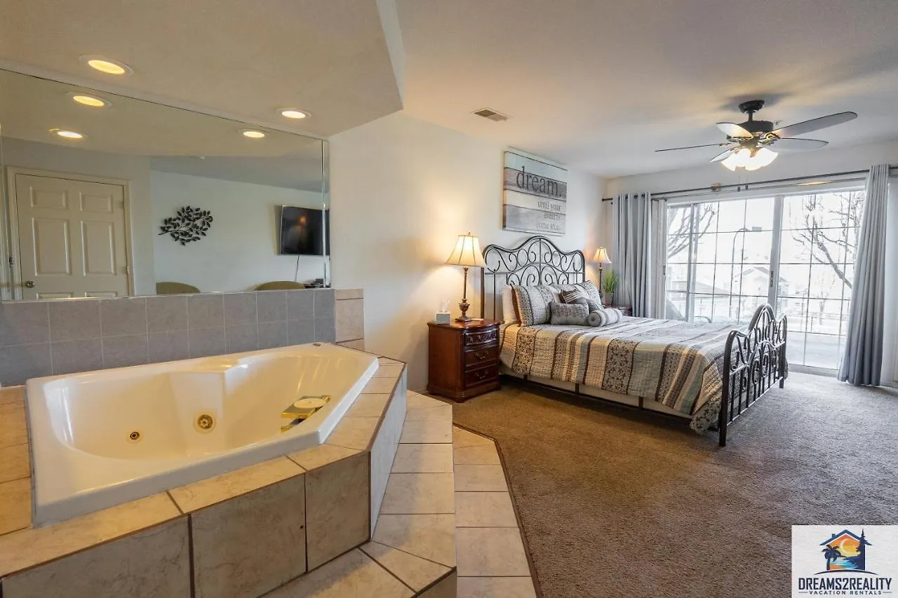 1br Walk-in With 2 Person Jacuzzi Tub - Near The Strip - Free Tickets Included - Ch5-3 Branson