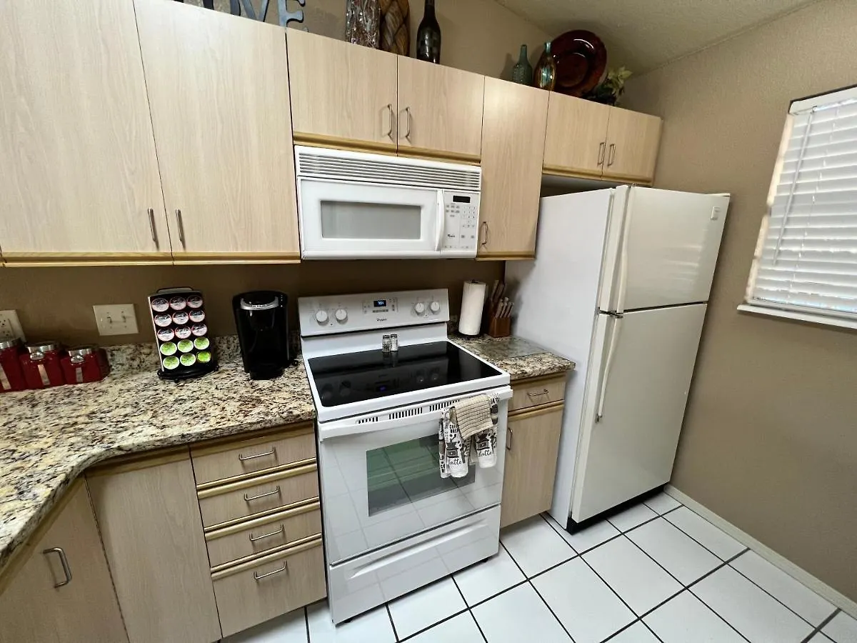 1br Walk-in Near Pointe Royale - Free Tickets Included - Gs32-24