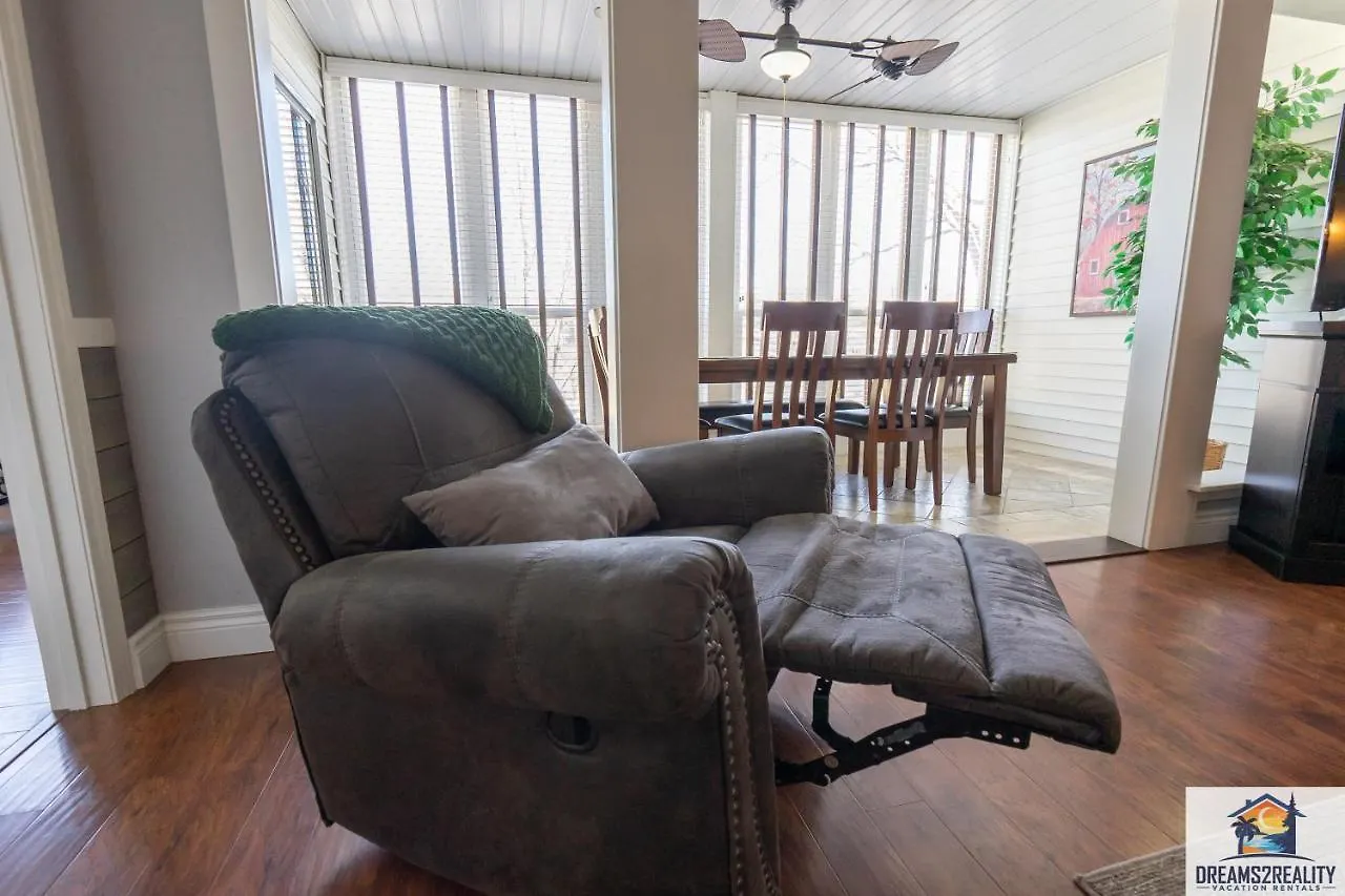 2br Walk-in - Near The 76 Strip - Free Wifi - Pool - Free Tickets Included - Clb-3