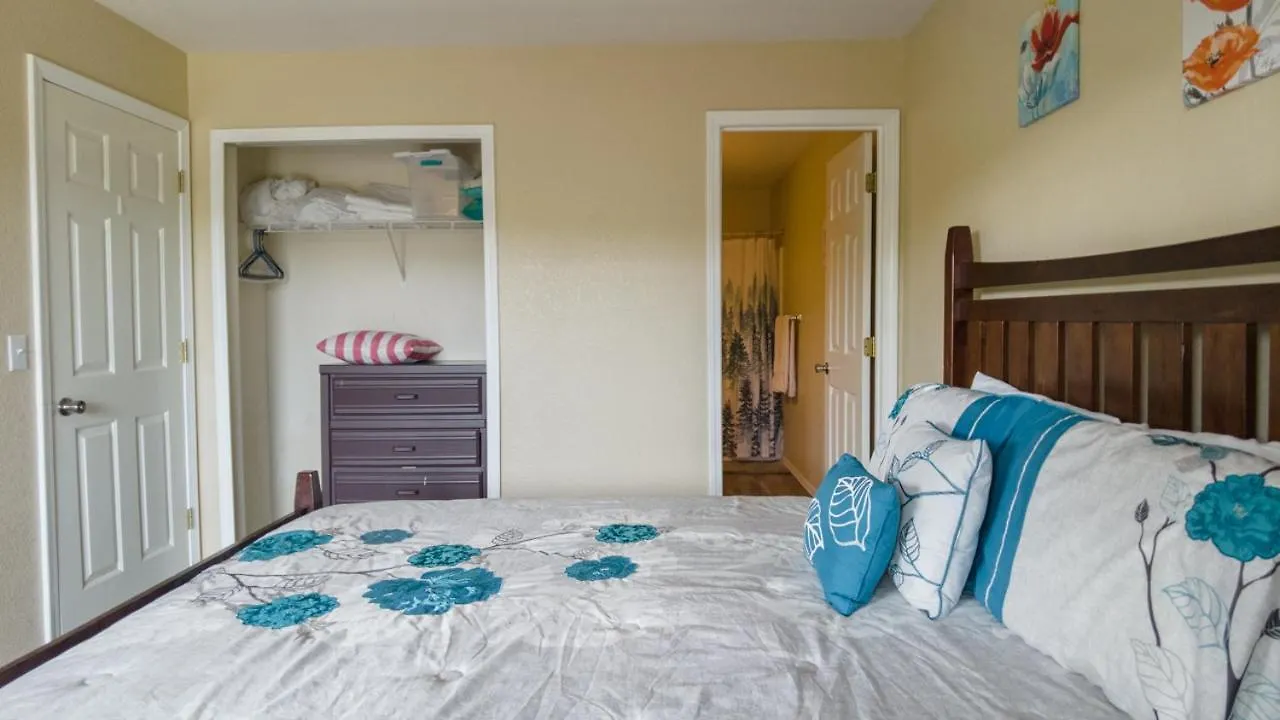 2br With A View - Near The Strip - Free Tickets Included - Fc61-25 *