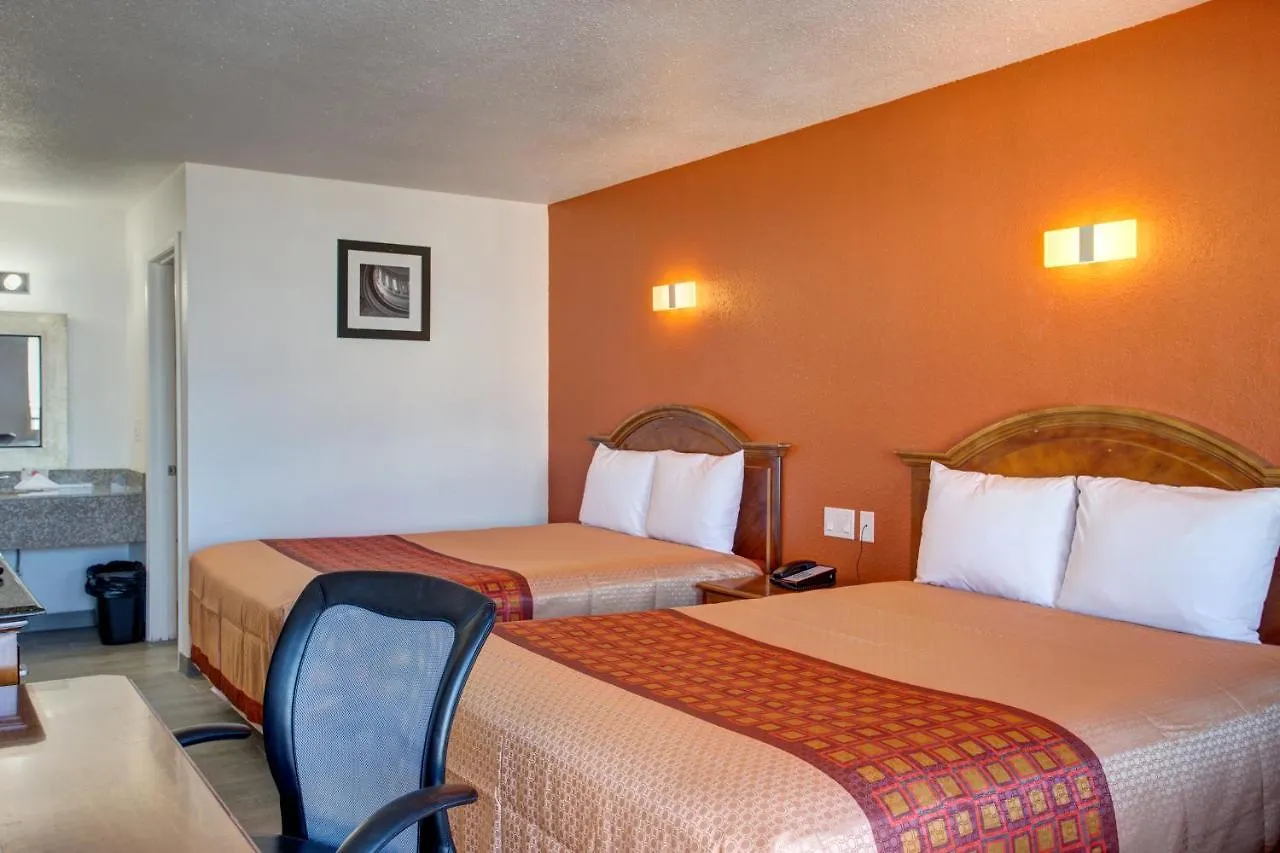 Hotel 6 Branson, Mo 2*