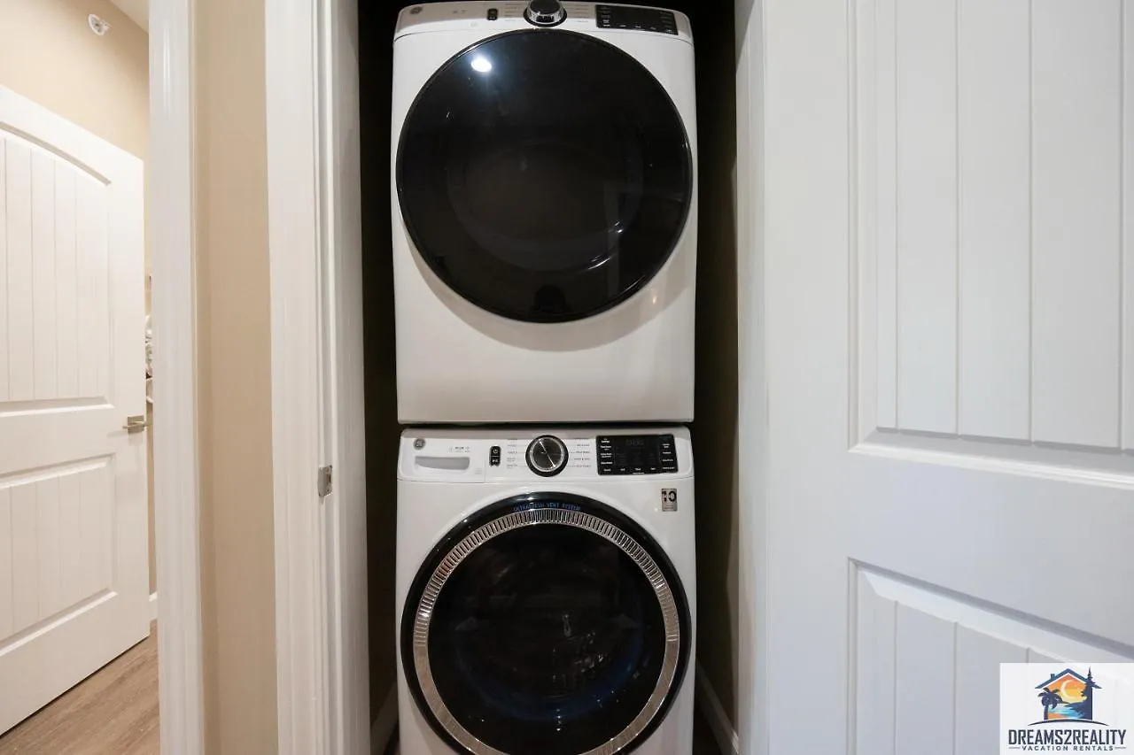 New Build - Walk-in 3br With Arcade Game - Free Attraction Tickets Included -- Fhg-207 Branson
