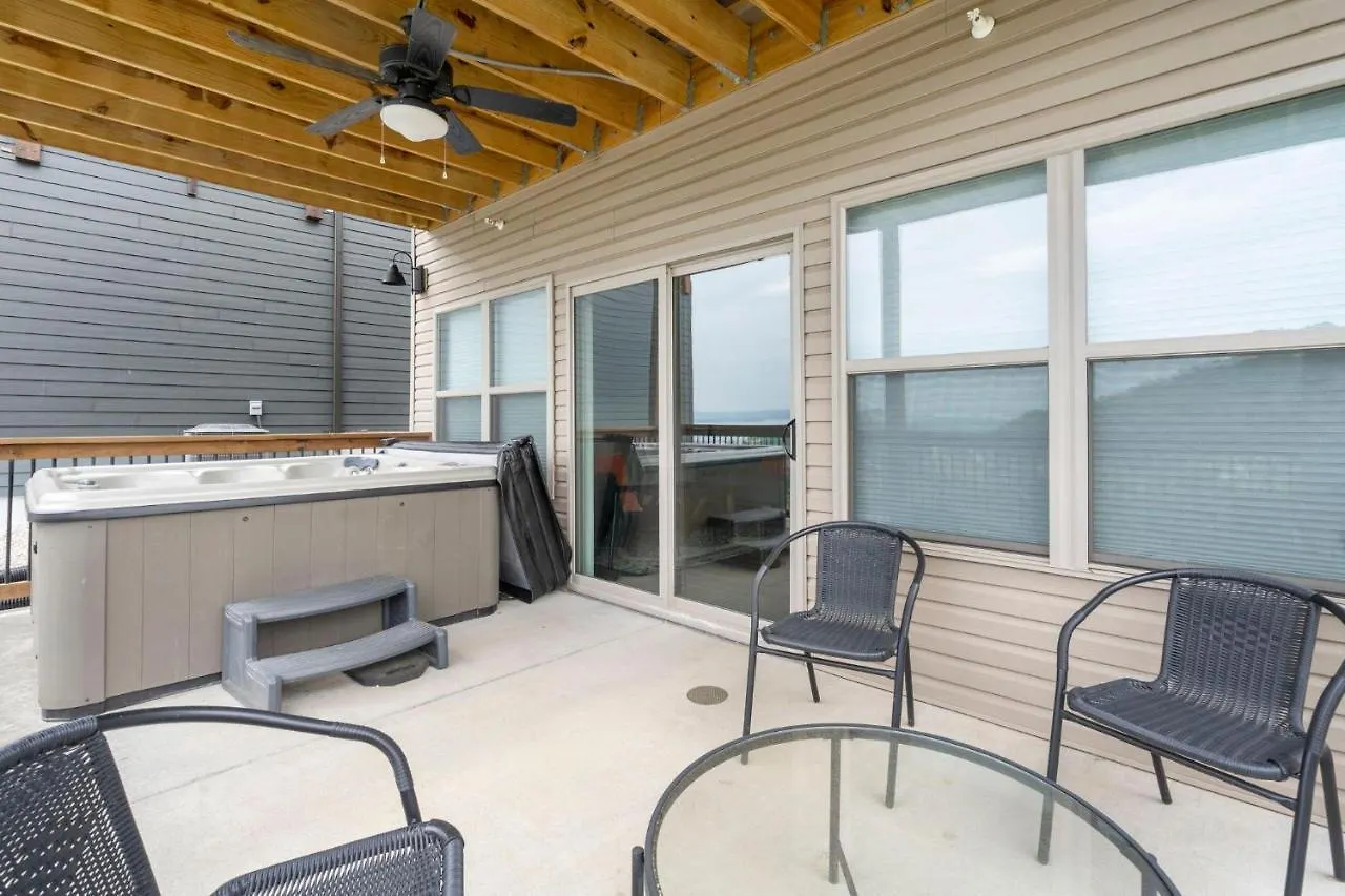 Modern Coastal * Branson