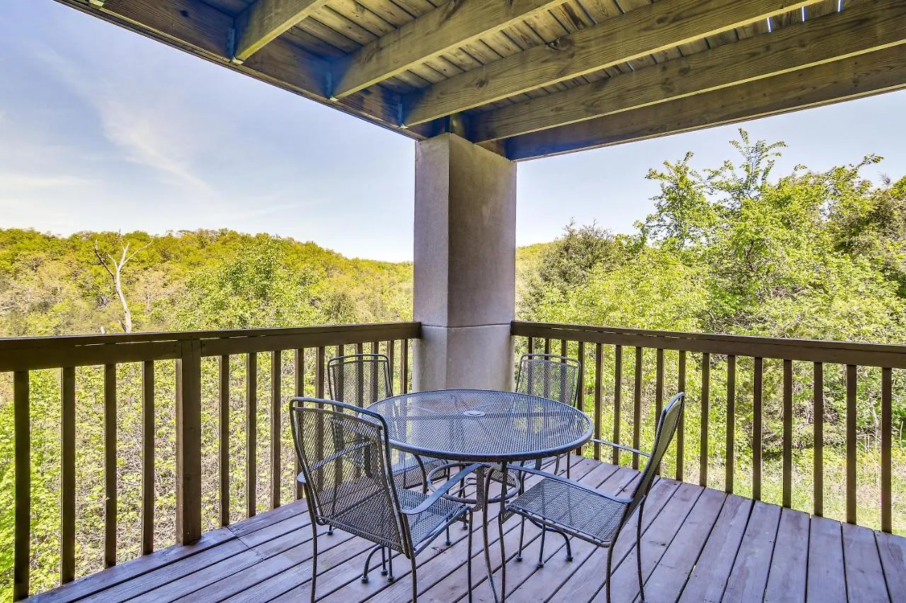 Escape With Pool Access, Grill And Balcony!