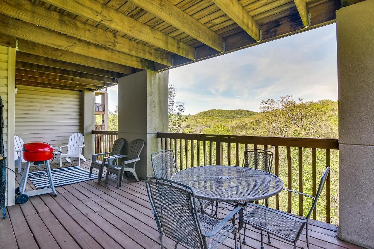 Apartamento Escape With Pool Access, Grill And Balcony!