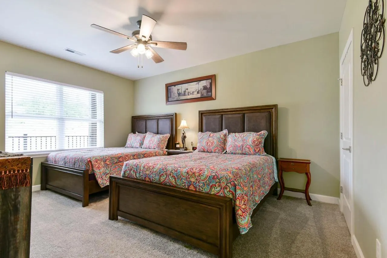 Luxury At Thousand Hills - Heart Of - Beautifully Remodeled - Spacious And Affordable