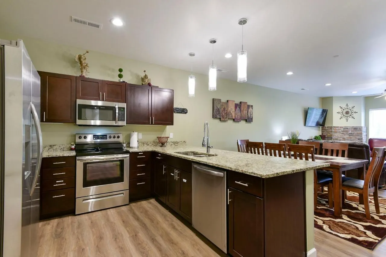 Apart Otel Luxury At Thousand Hills - Heart Of - Beautifully Remodeled - Spacious And Affordable *