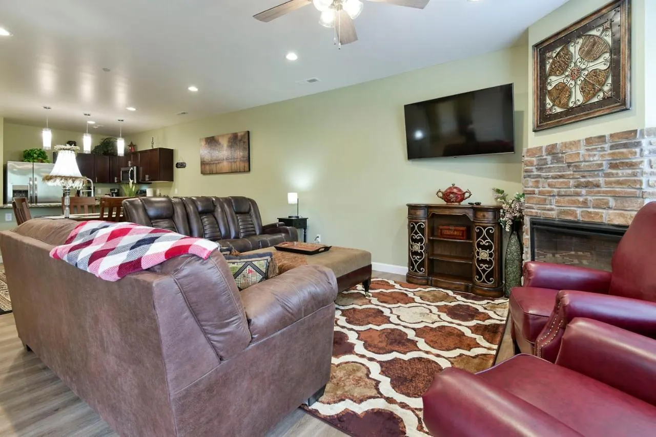 Apart Otel Luxury At Thousand Hills - Heart Of - Beautifully Remodeled - Spacious And Affordable