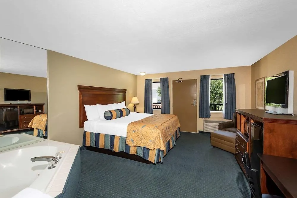 Otel Suburban On The Strip 2*