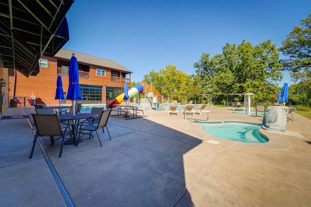 Getaway With Indoor And Outdoor Pool Access! 別荘