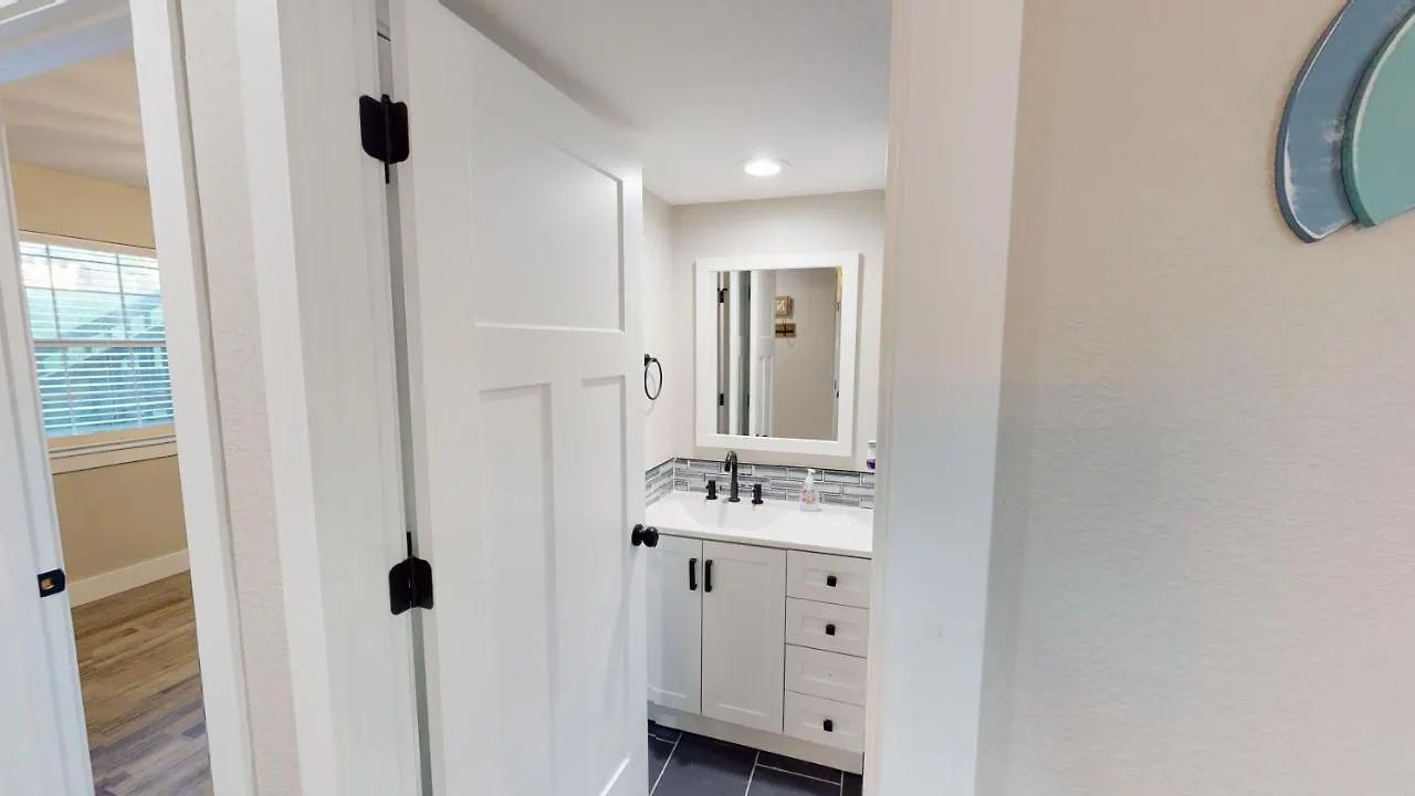 Beautiful Condo, Steps From Table Rock & Sdc Брэнсон