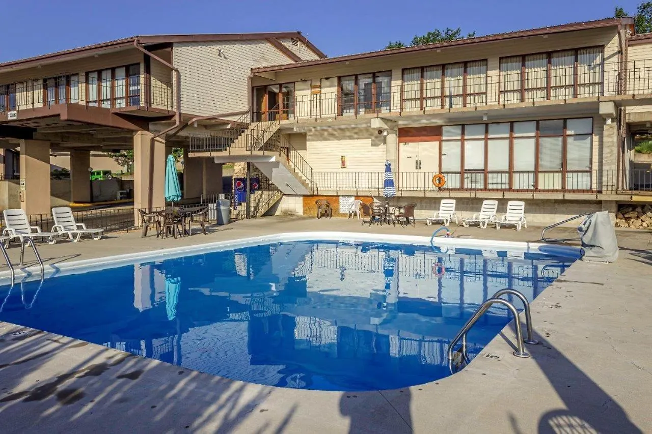 On Table Rock With Pool And Wifi Close To Silver Dollar Appartement