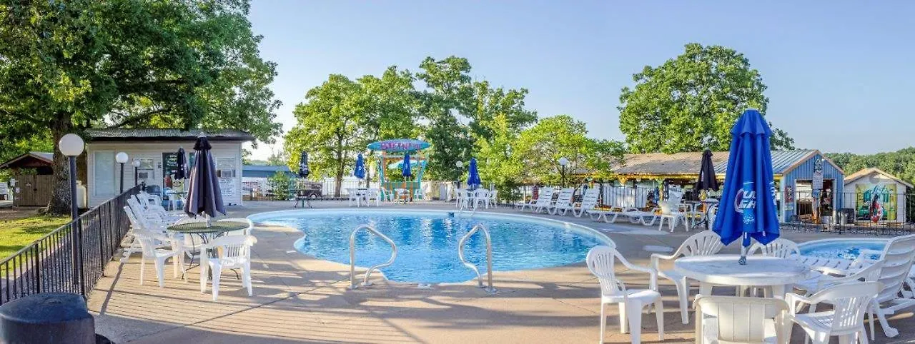 On Table Rock With Pool And Wifi Close To Silver Dollar Branson