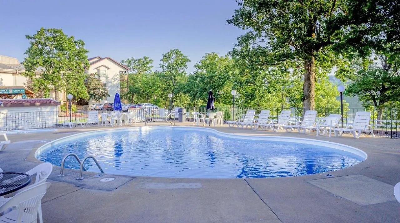 On Table Rock With Pool And Wifi Close To Silver Dollar * Branson