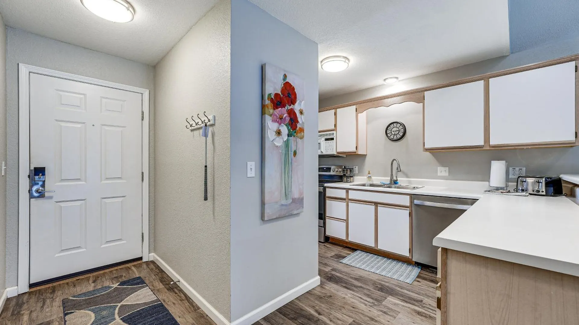 Lejlighed Lakefront Penthouse With Amenities! *