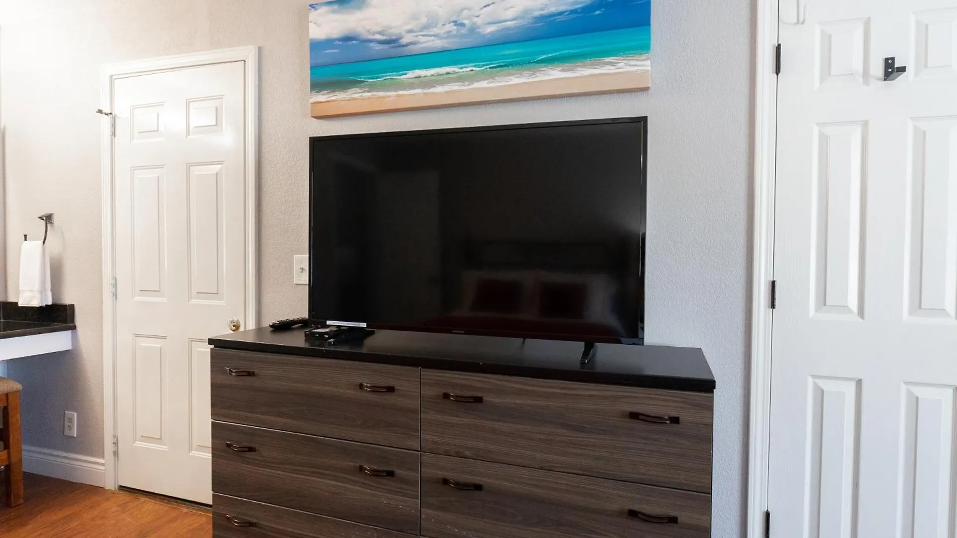 Дом отдыха 2br Walk-in - Near The 76 Strip - Free Wifi - Pool - Free Tickets Included - Clb-3 *