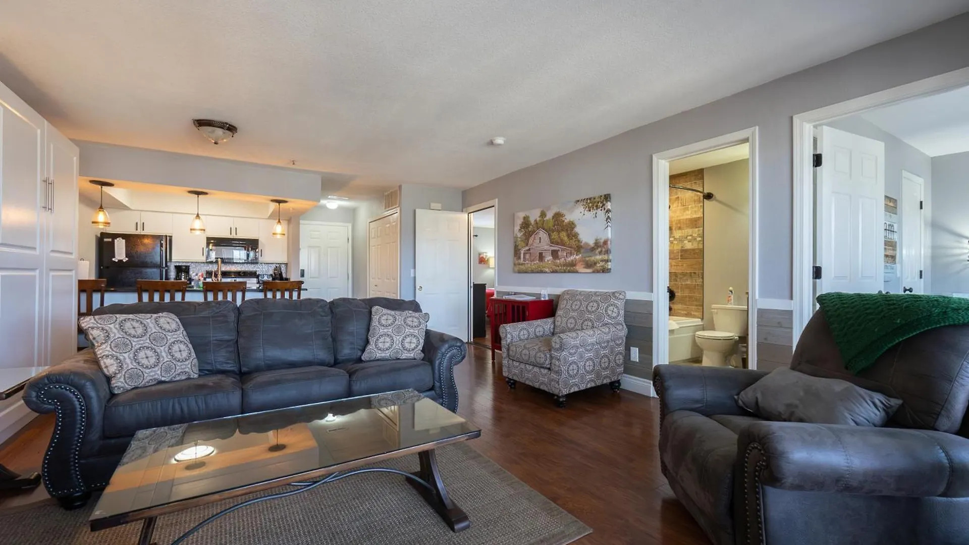 Дом отдыха 2br Walk-in - Near The 76 Strip - Free Wifi - Pool - Free Tickets Included - Clb-3 Брэнсон