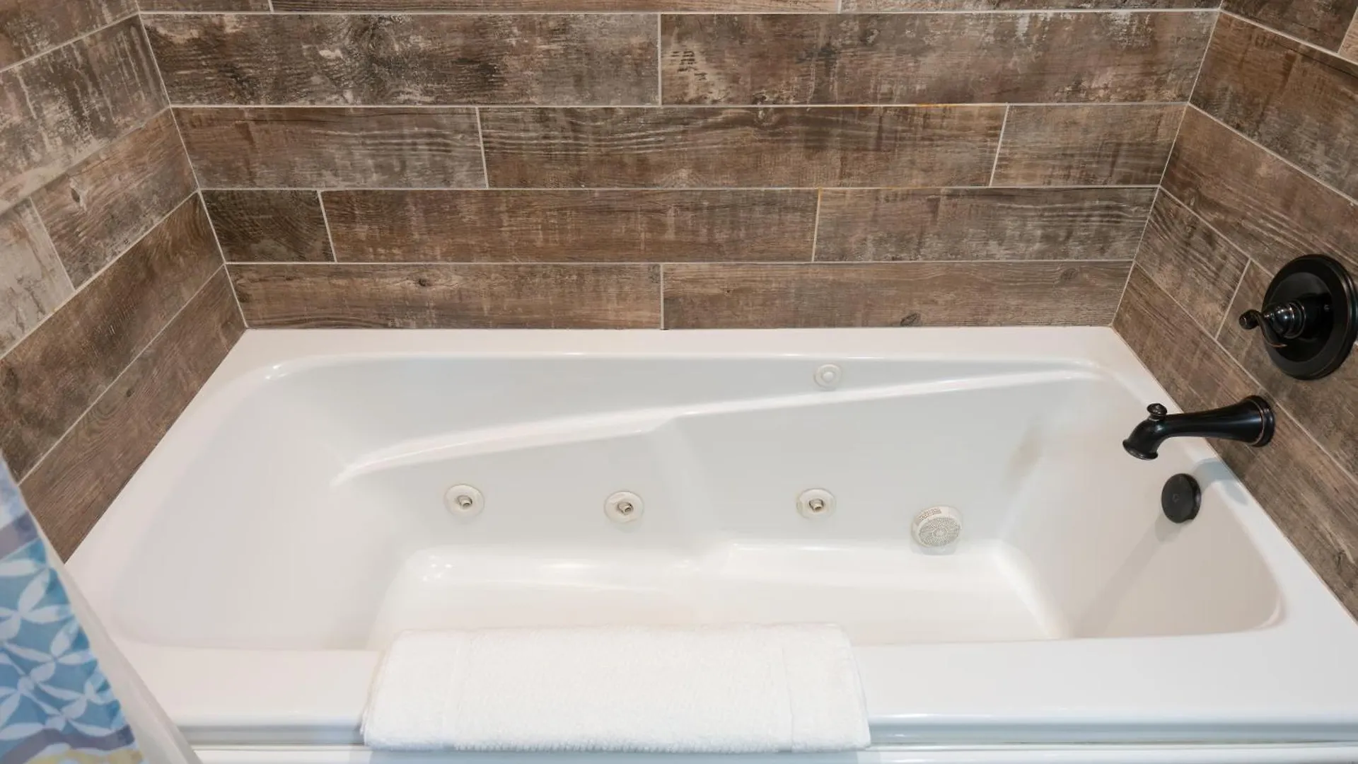 2br Walk-in - Near The 76 Strip - Free Wifi - Pool - Free Tickets Included - Clb-3 Брэнсон