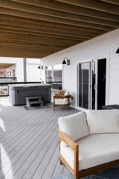 The Walt Villa Branson