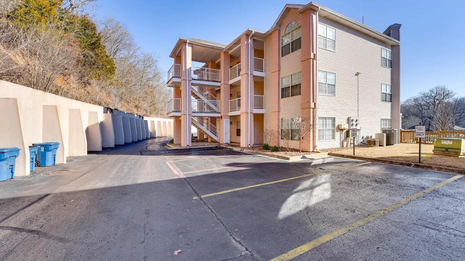 דירה Updated With Taneycomo Views!