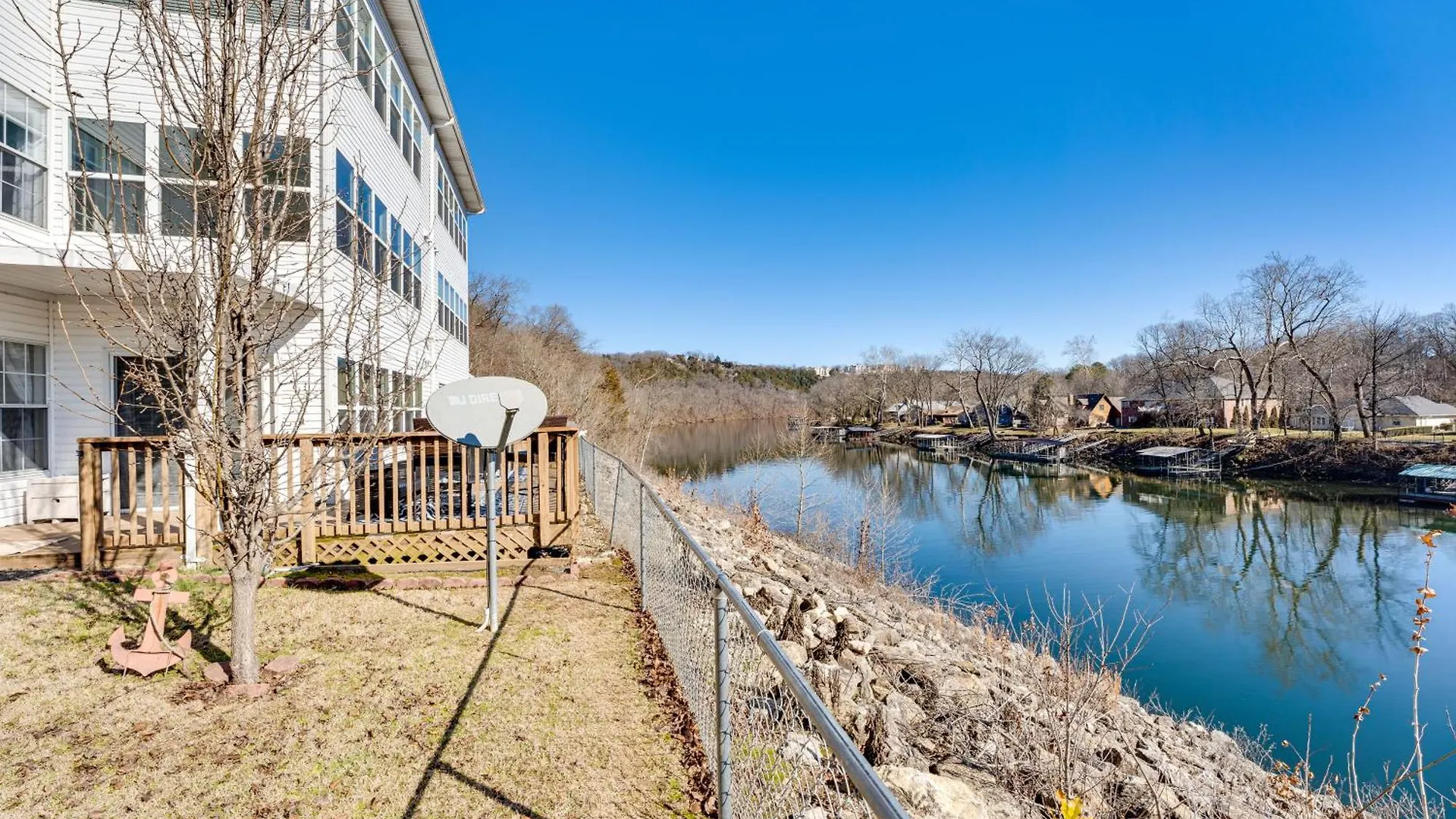 Updated With Taneycomo Views! * בראנסון
