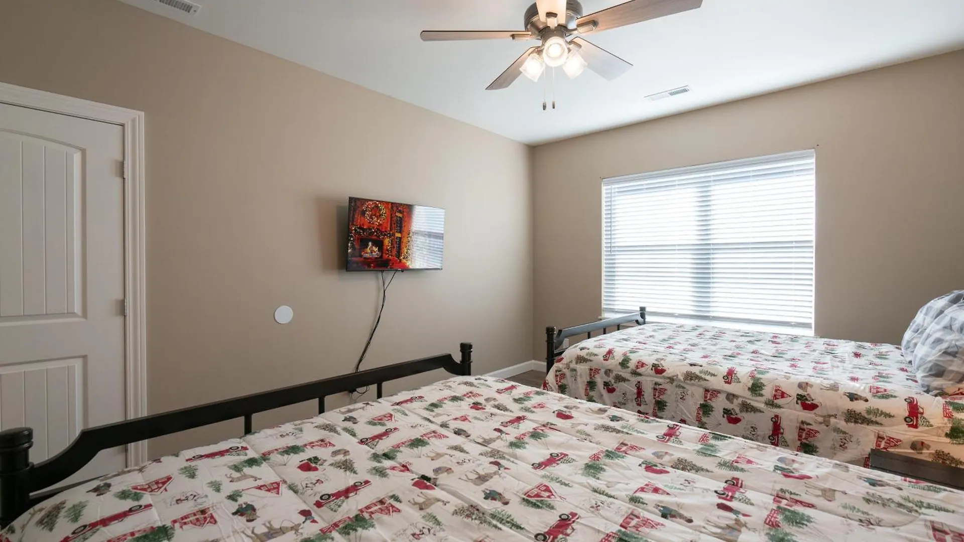 New Build - Walk-in 3br - 2 Pools - Free Tickets Included - Fhg-208