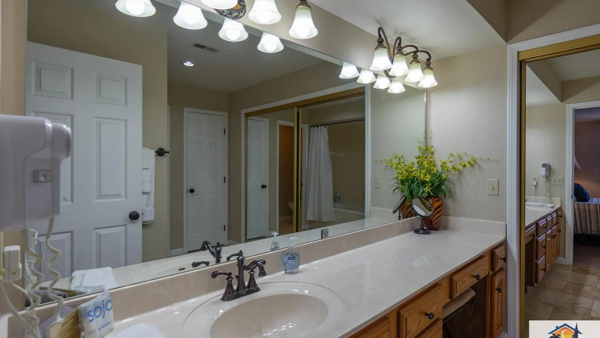 2br - 2 Pools - Close To The Strip - Free Tickets Included - Fha-27 Casa vacanze *
