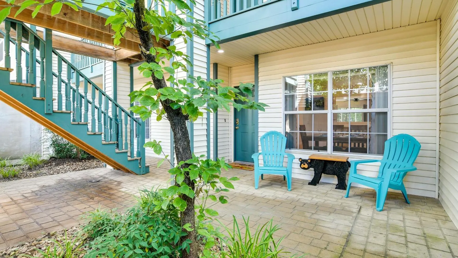 With Screened Patio, Pool Access شقة برانسون