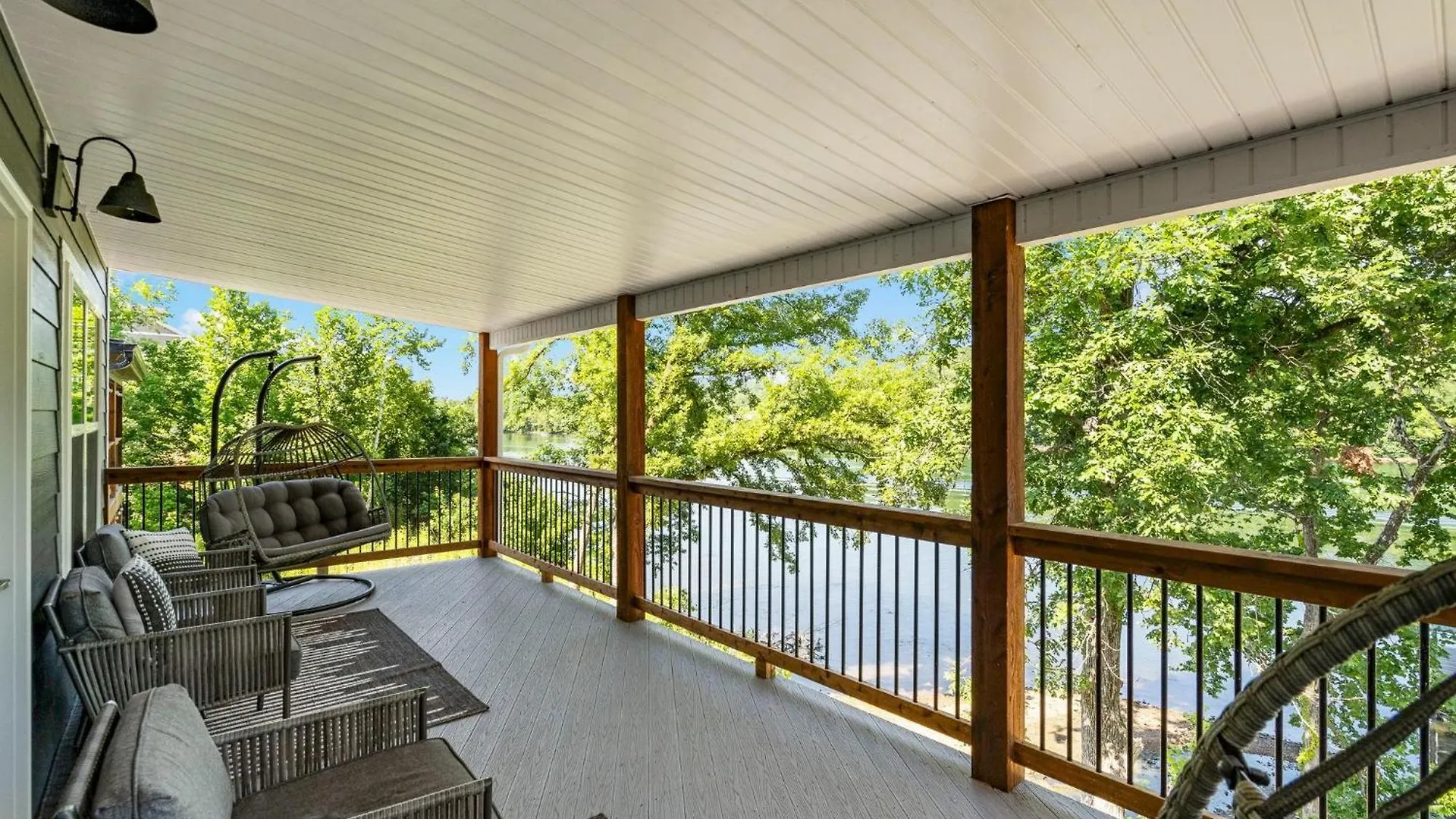 Lakeshore Living Holiday home Branson