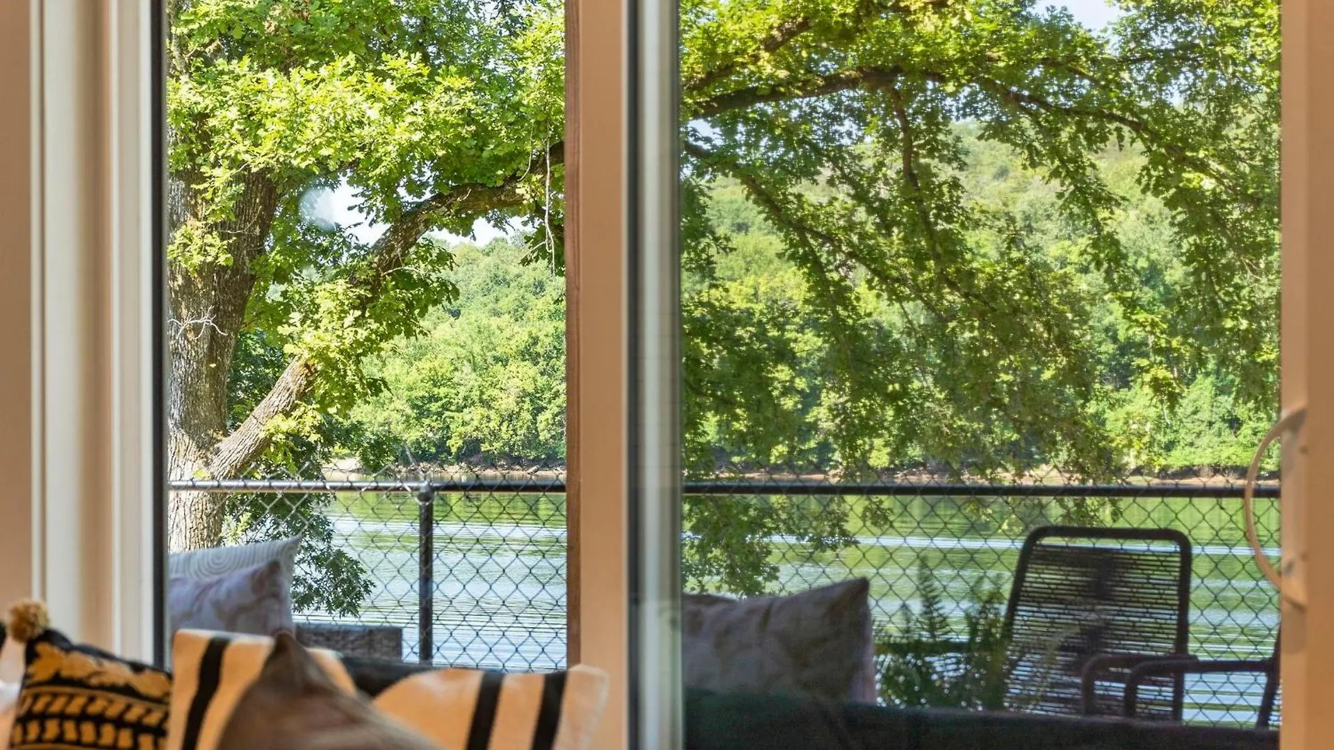 Holiday home Lakeshore Living