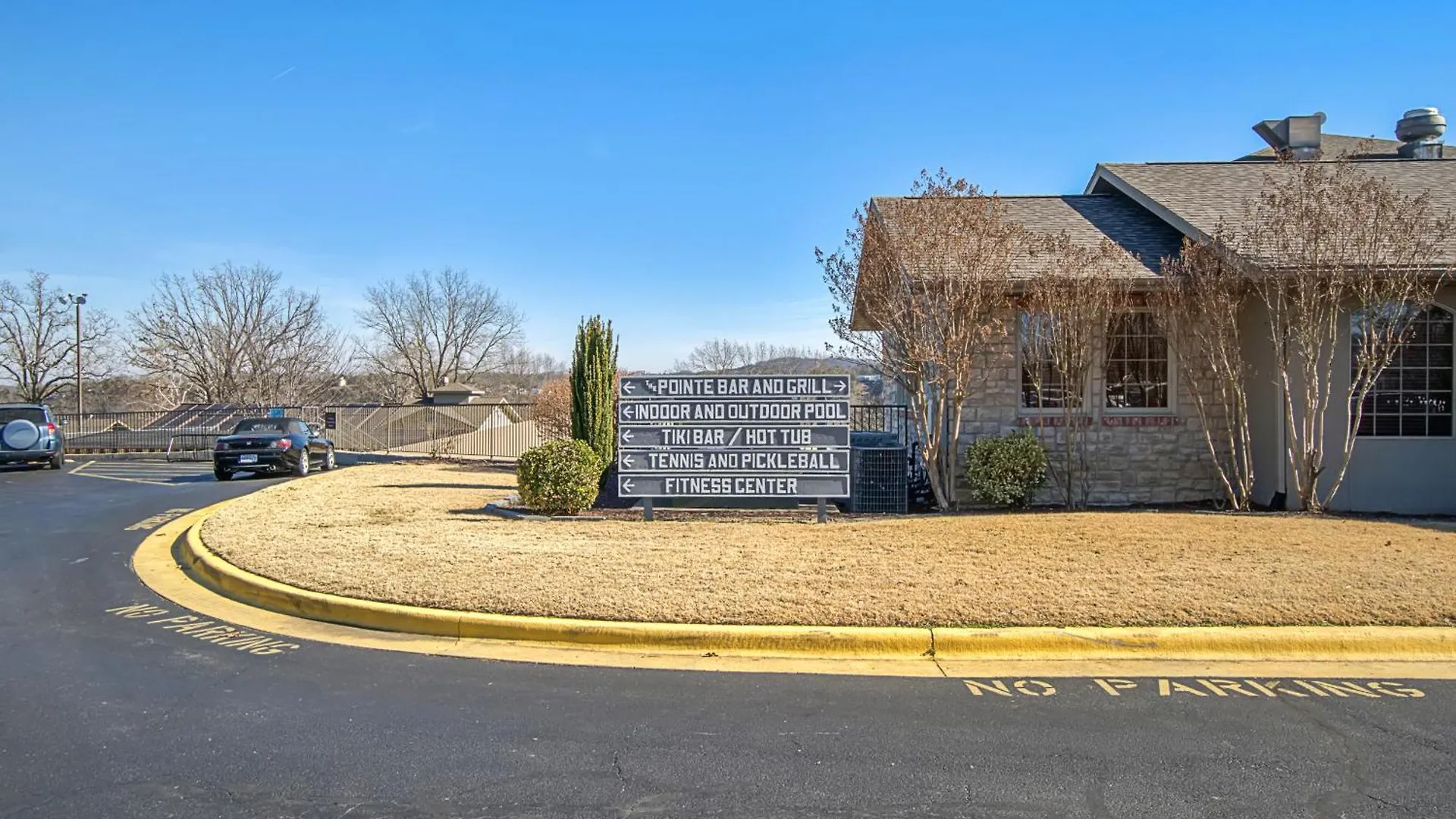 Lofty Retreat & Paradise Pointe