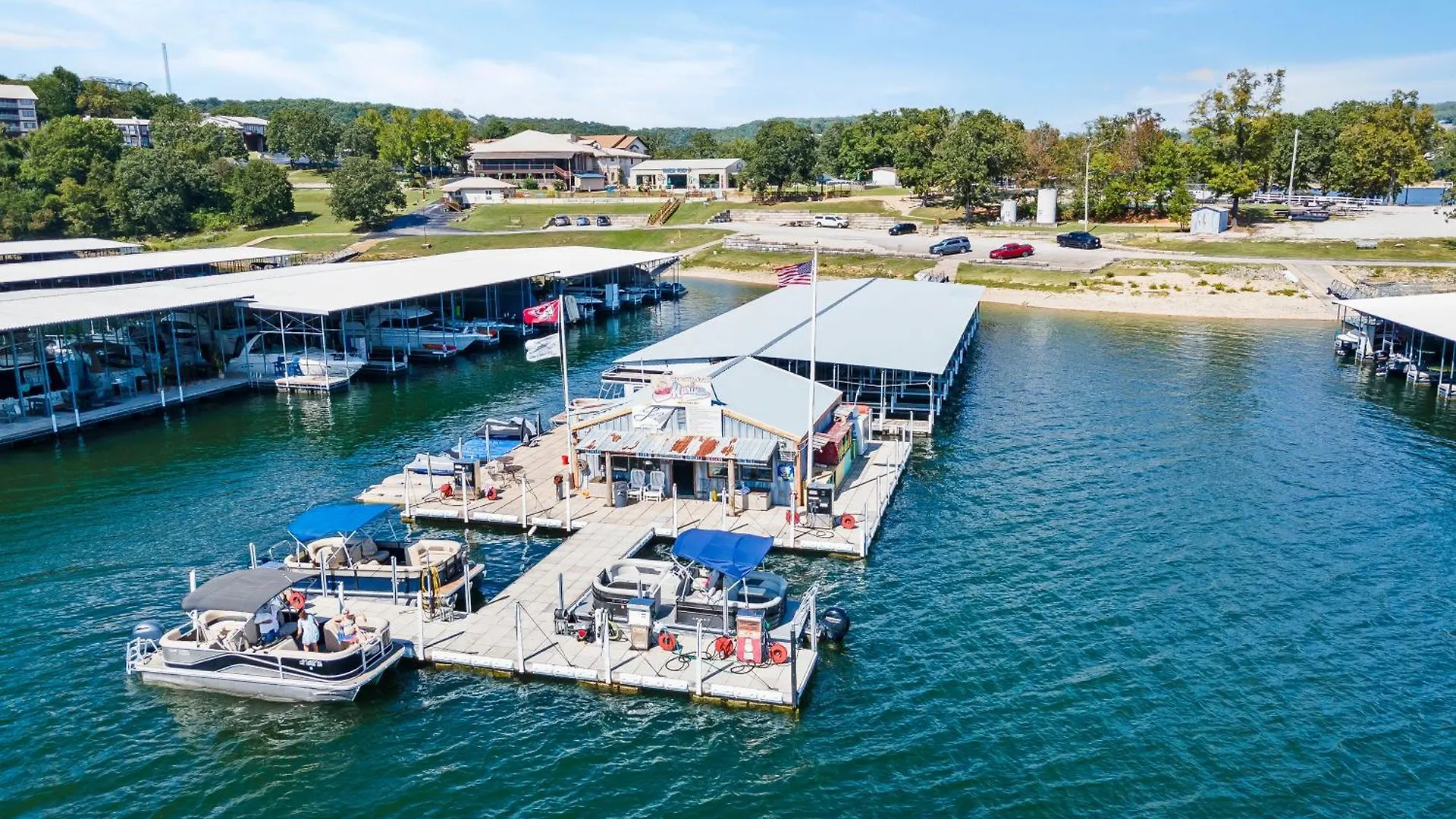 Rock Lane & Marina Aparthotel