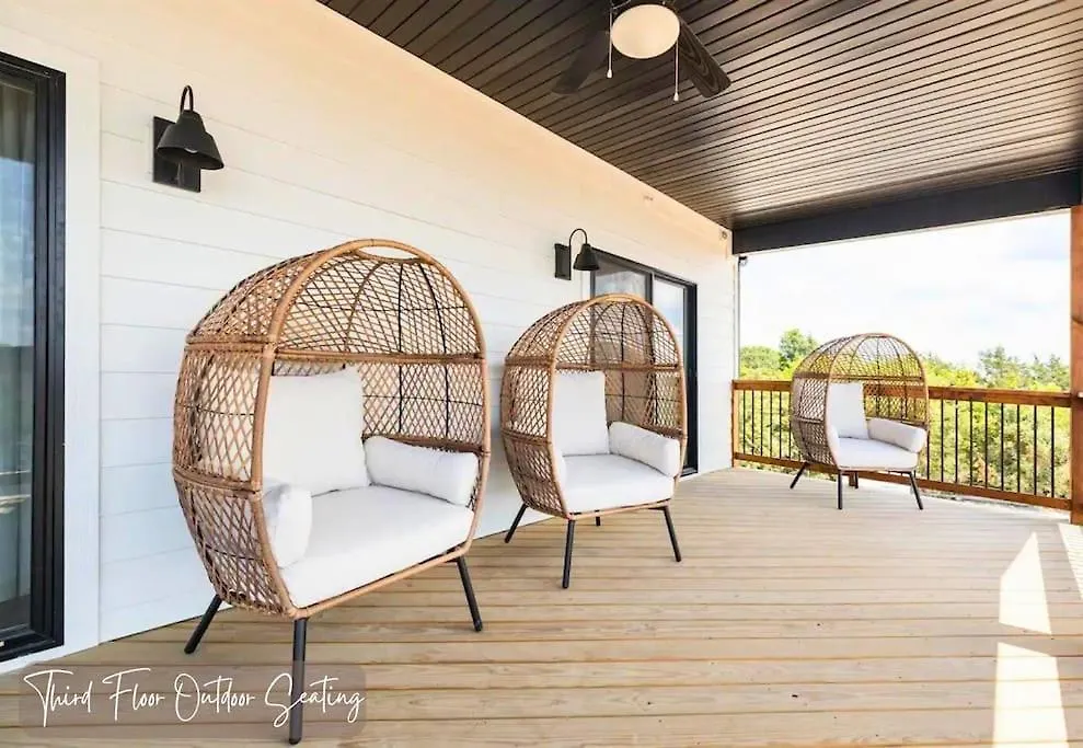 Lakeside Splendor: 9br, Hot Tub, Arcade, Views! Casa vacanze Branson