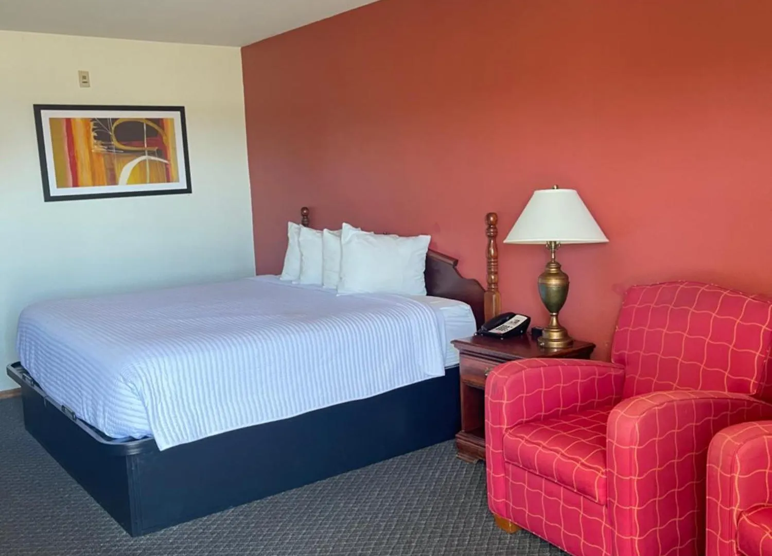 Carriage House Hotel 2*