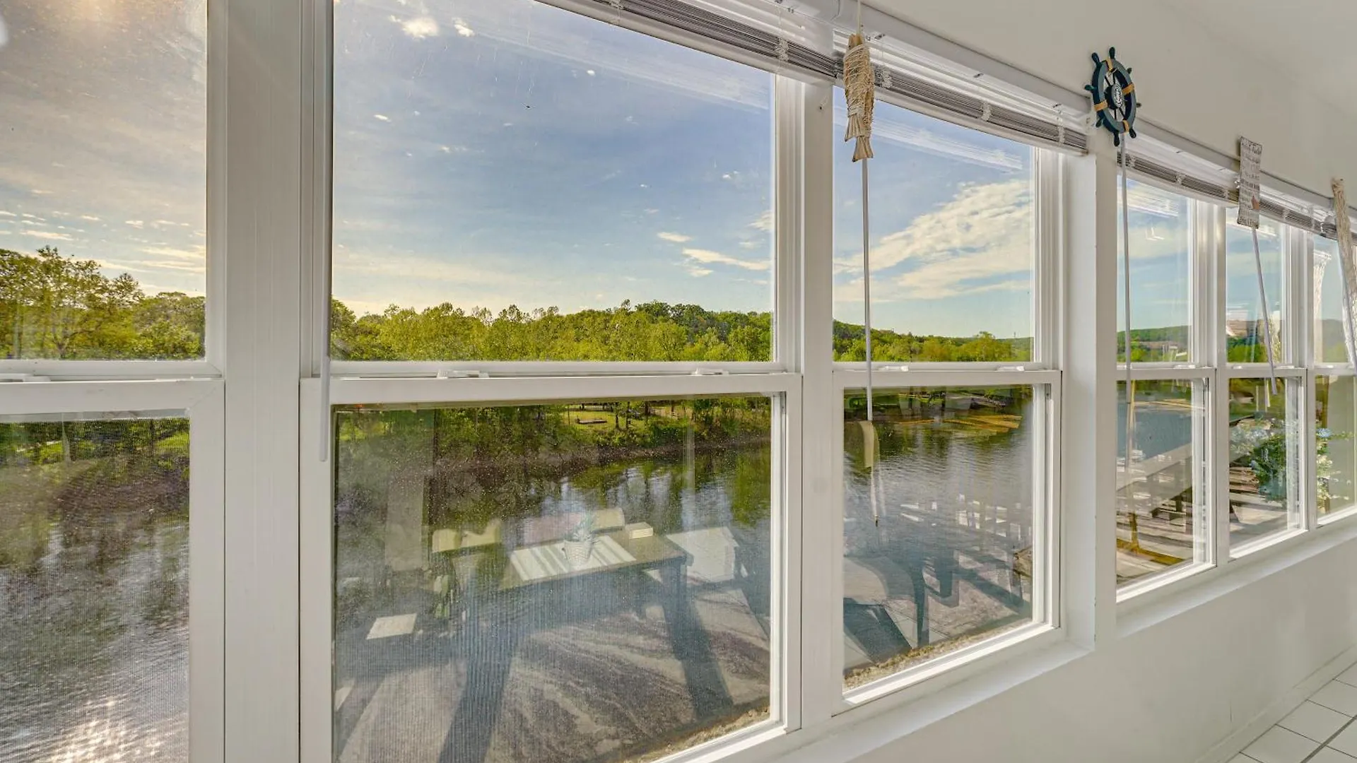 Updated With Taneycomo Views!