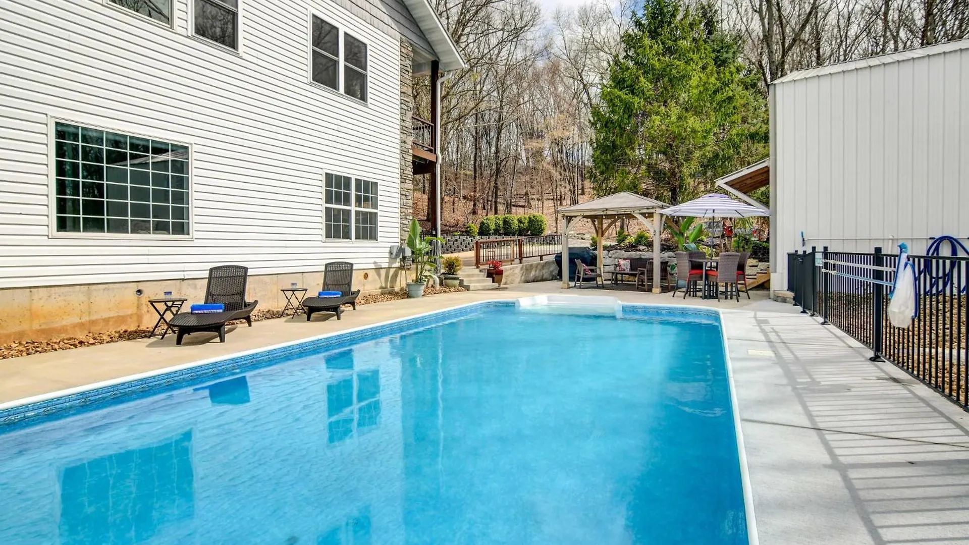 Vakantiehuis Secluded Escape With Pool And Game Room! Branson