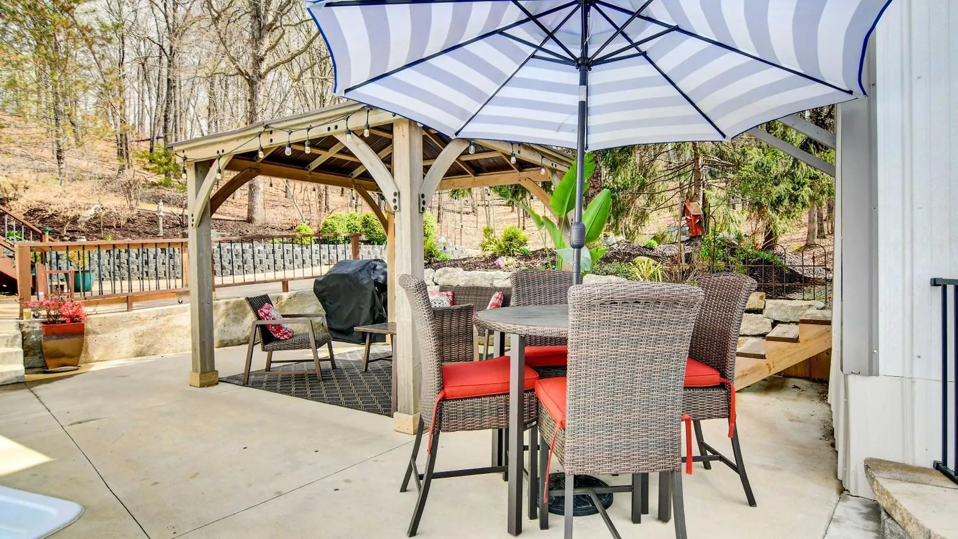 Secluded Escape With Pool And Game Room! *