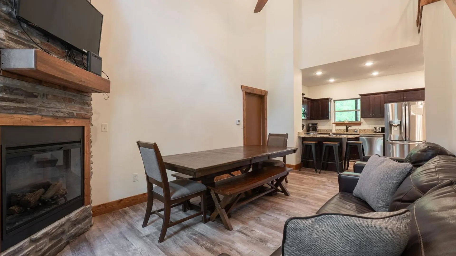 3br Walk-in Near Silver Dollar - Game - Pool - Free Tickets Included - Rr93a Tatil Evi