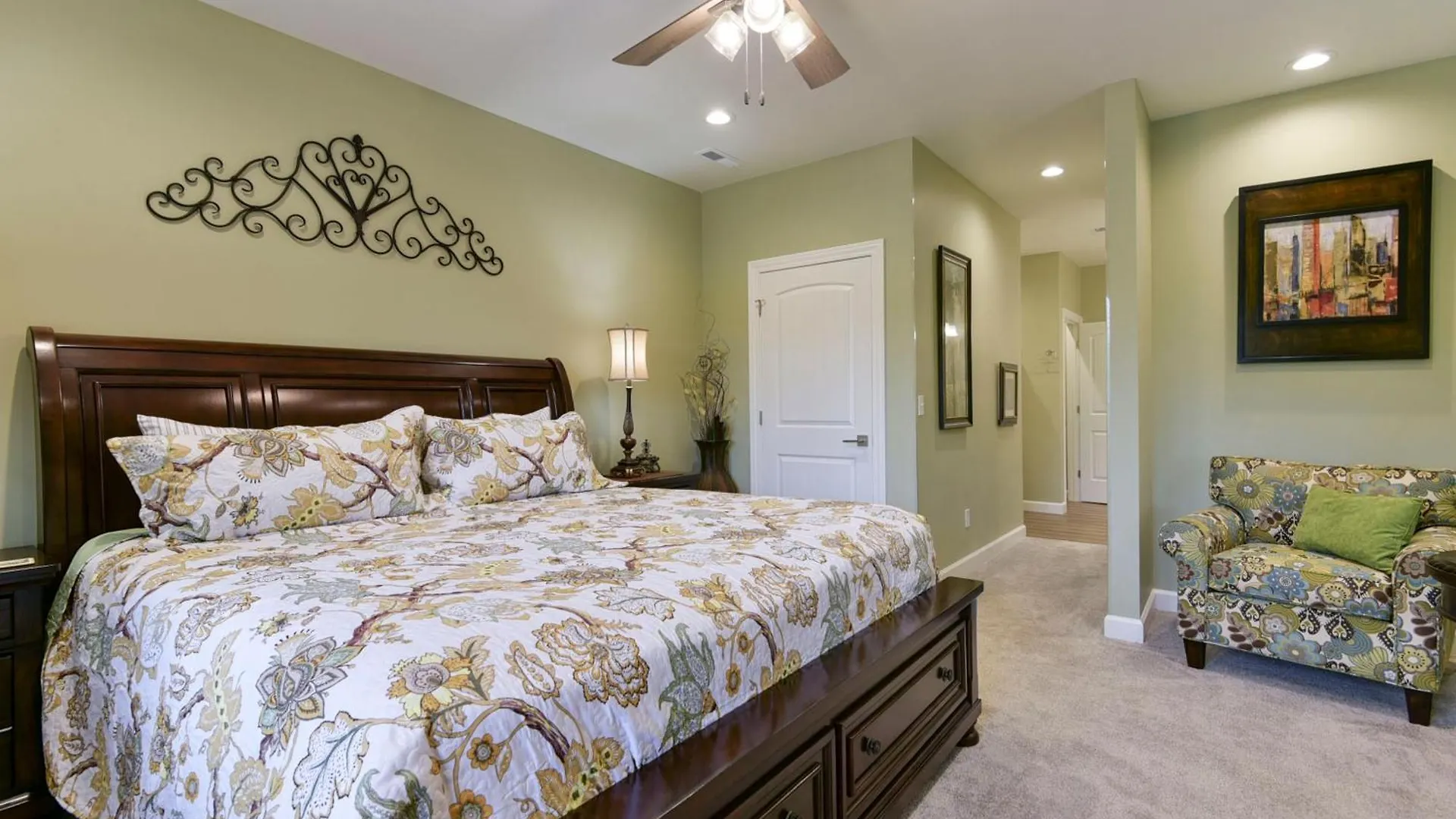 Aparthotel Luxury At Thousand Hills - Heart Of - Beautifully Remodeled - Spacious And Affordable *