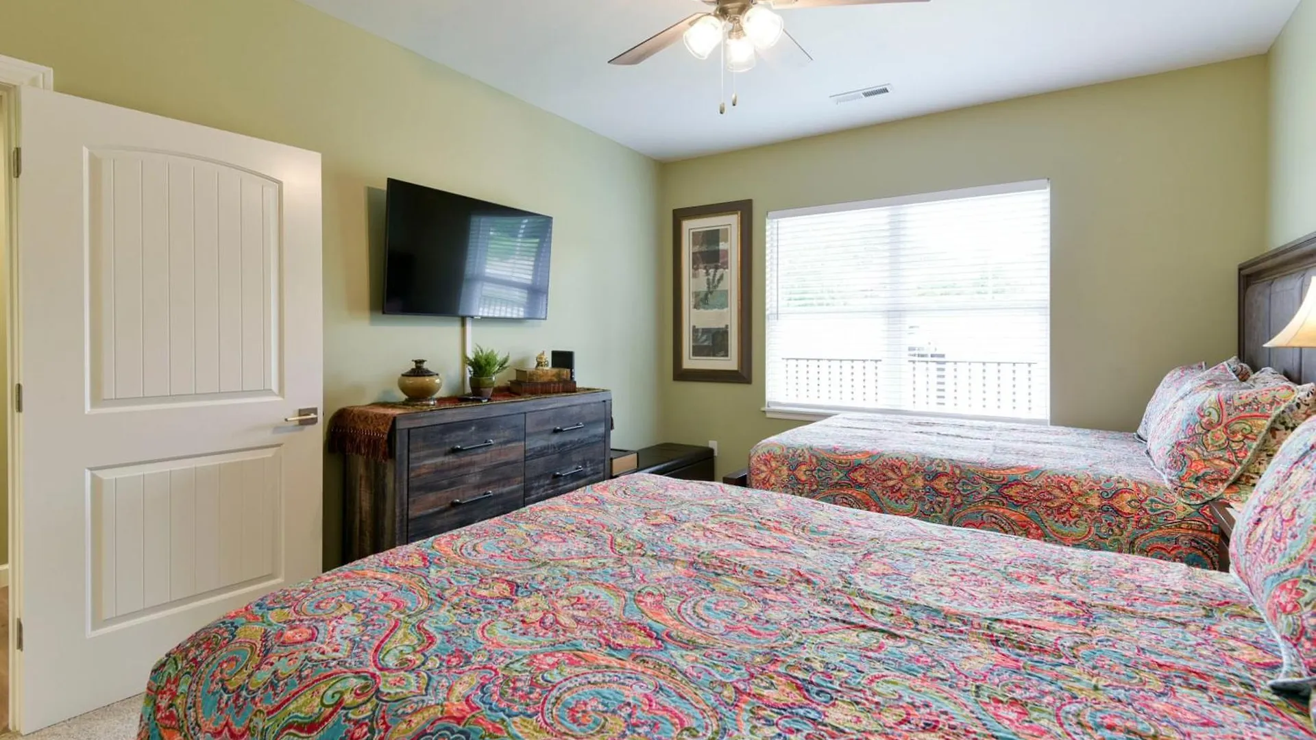 Aparthotel Luxury At Thousand Hills - Heart Of - Beautifully Remodeled - Spacious And Affordable Branson