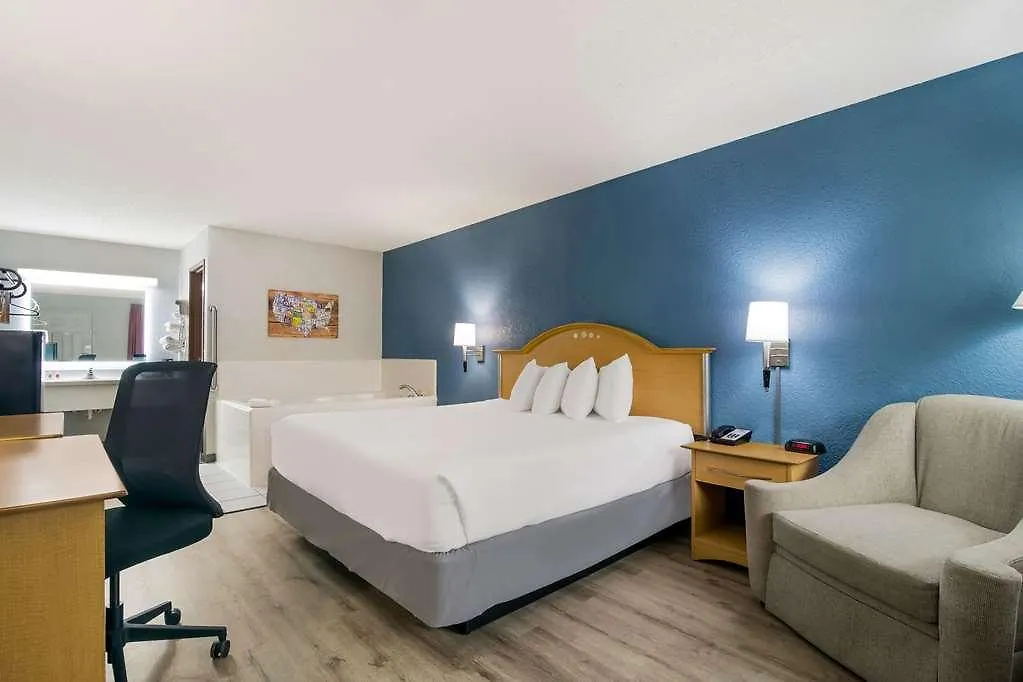 Econo Theater District Hotel Branson
