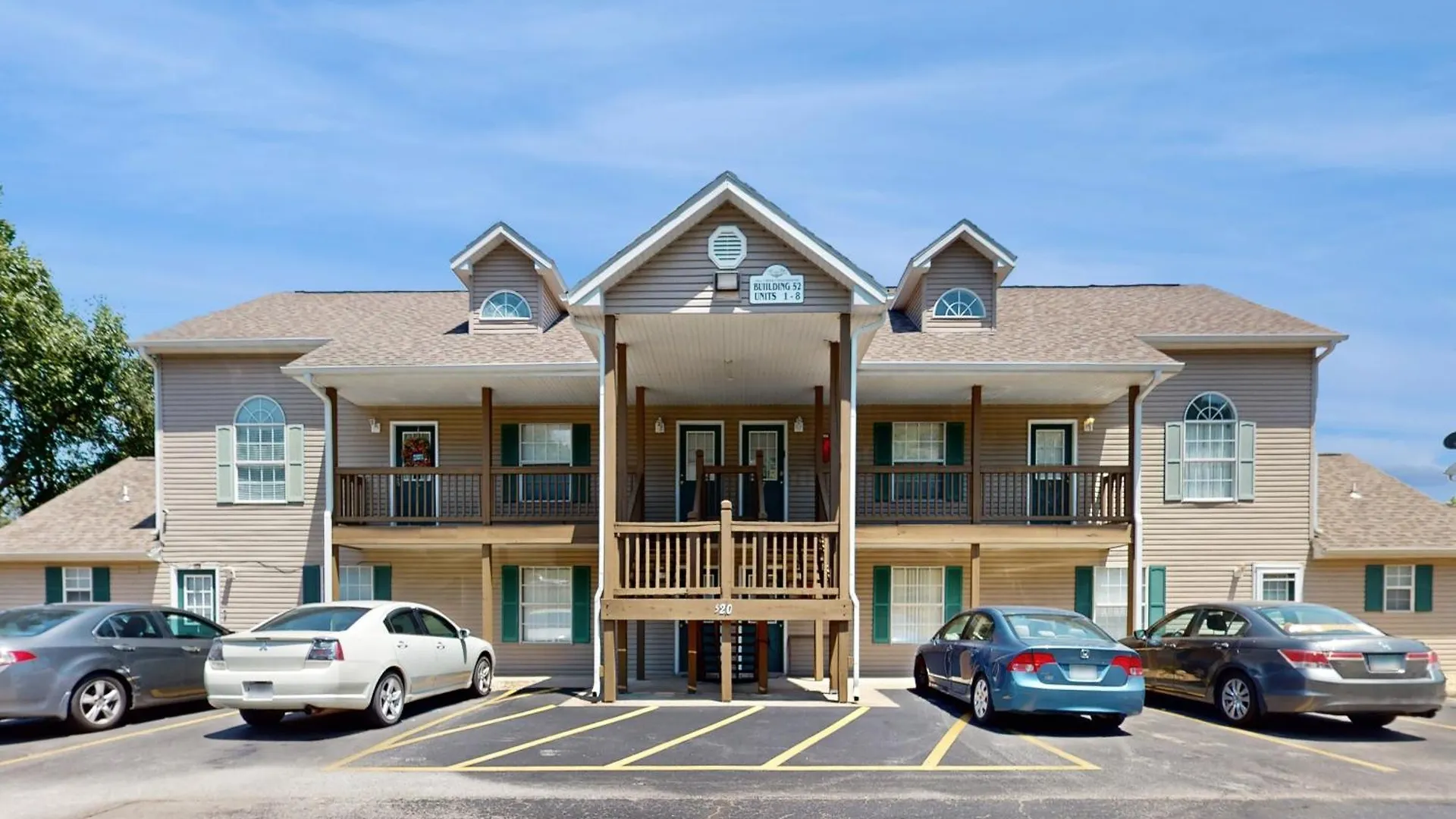 Fall Creek 520-8 Apartment *