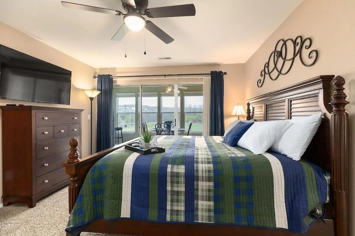 Holiday home Little House On The 12th Hole - Luxury Golf Branson