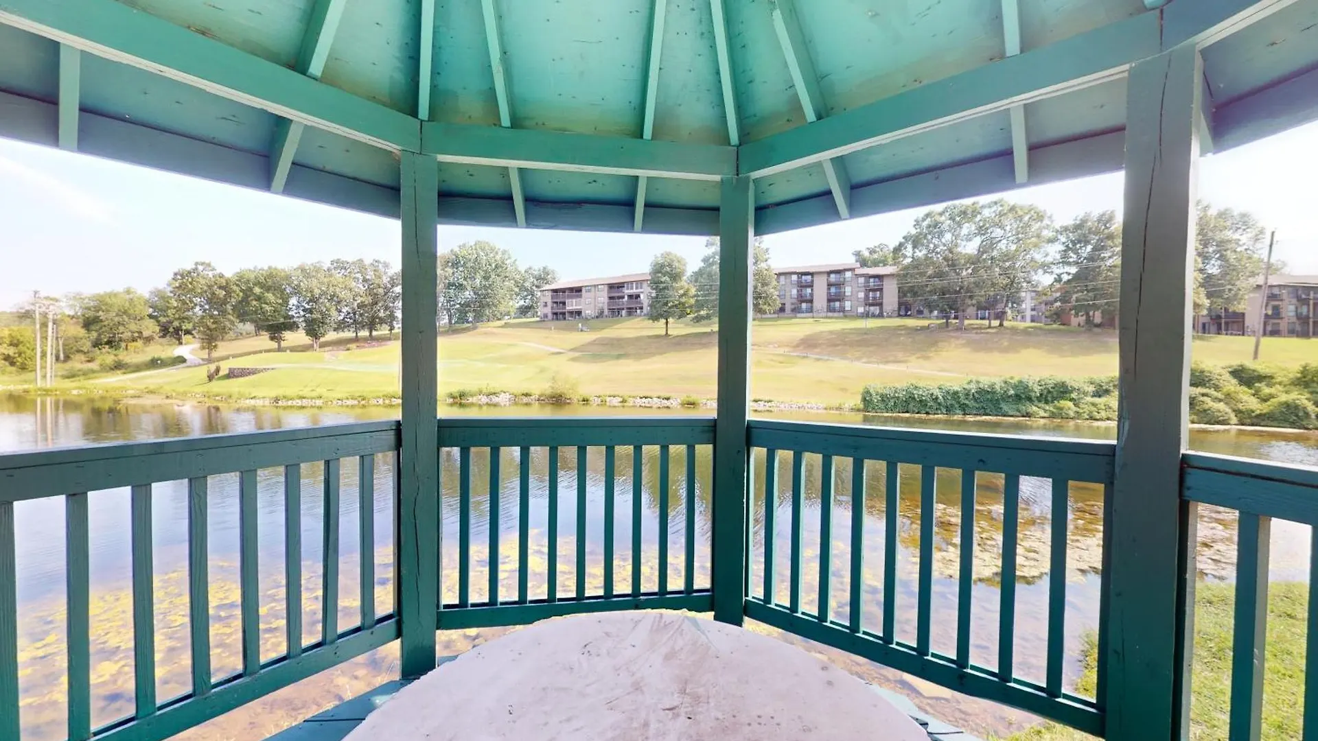 Embark To The Ozarks Apartment