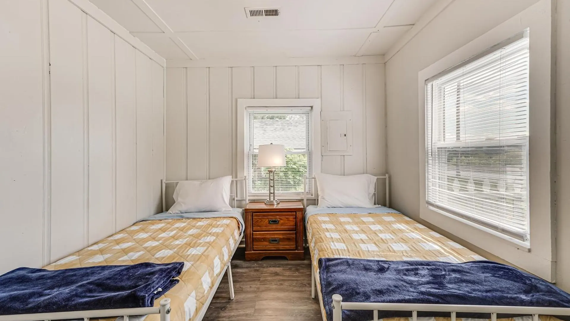 Walk To Dtwn Pet-friendly Home! Branson