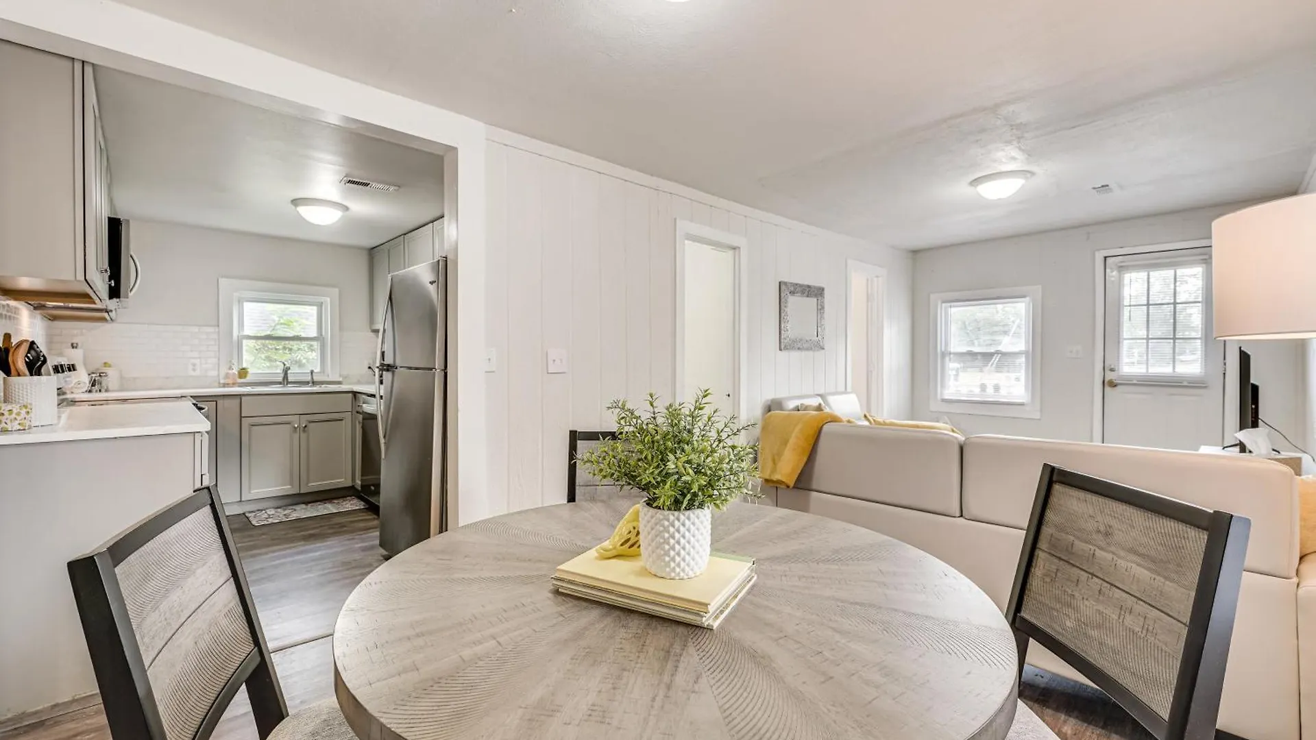 Walk To Dtwn Pet-friendly Home! *